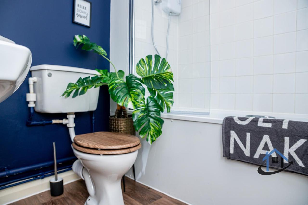 Flat 5, Super King Bed, Free Parking, Workspace, Free Wi-Fi Nottingham Exterior foto